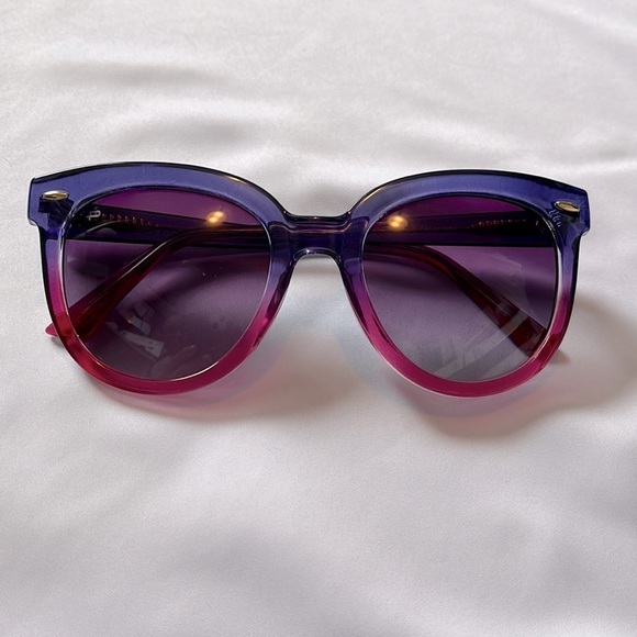 Prive Revaux Accessories - HOST PICK 💜 PRIVE REVAUX NWOT Pink Tinted Round Frame Sunglasses